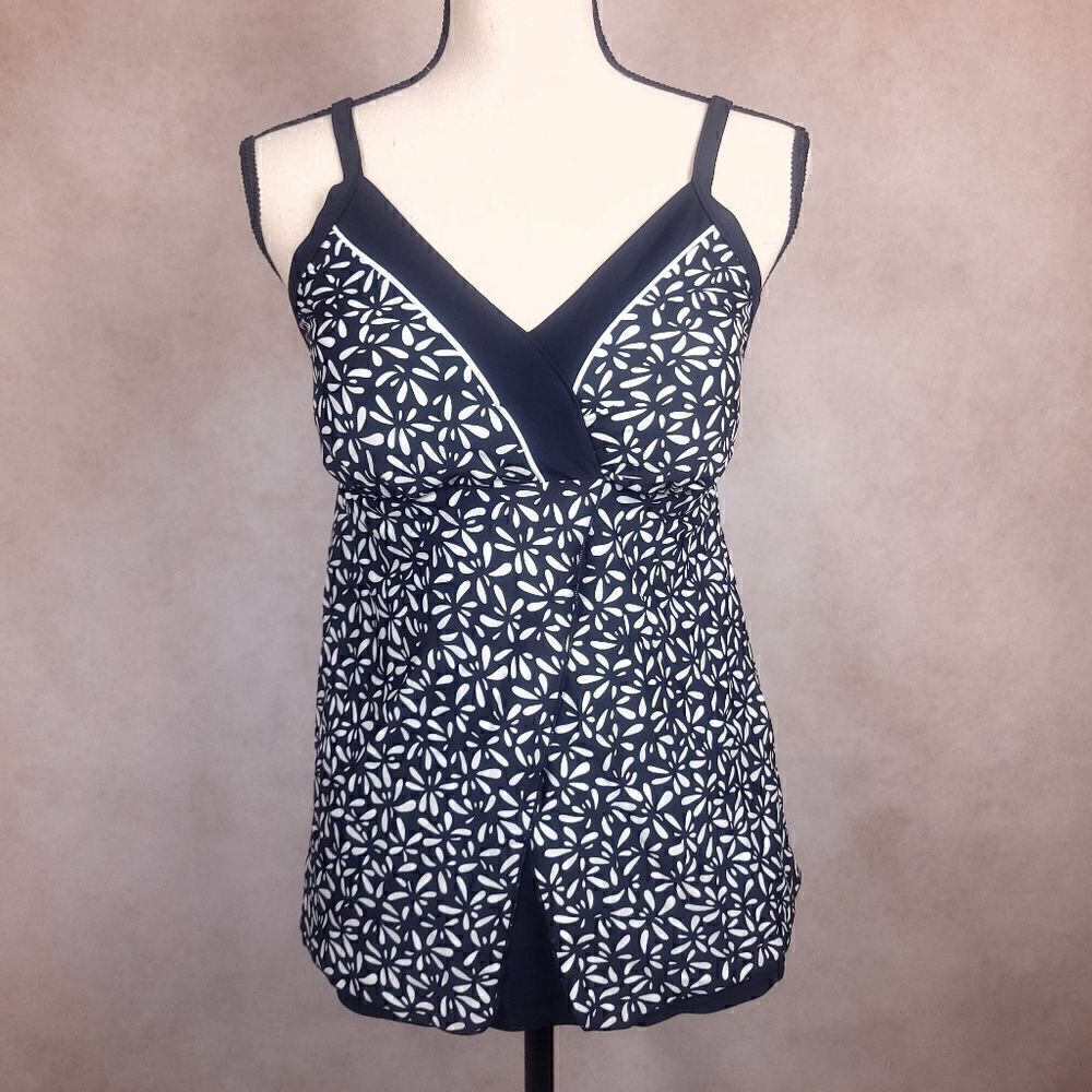 Maxine Of Hollywood Black and White Tankini Swim Top Size 10